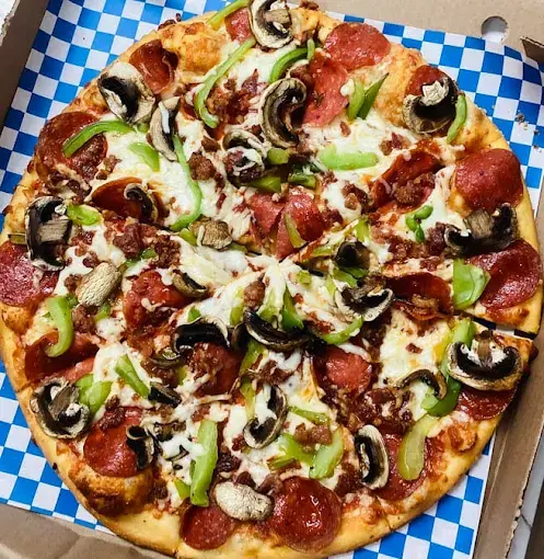 Indian-style pizza at Pizzaa Doctors Winnipeg